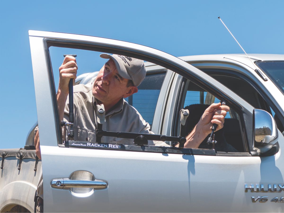 SmartRest Racken Rest Long - Pivoting Window Mounted Rest (SRRRL11)