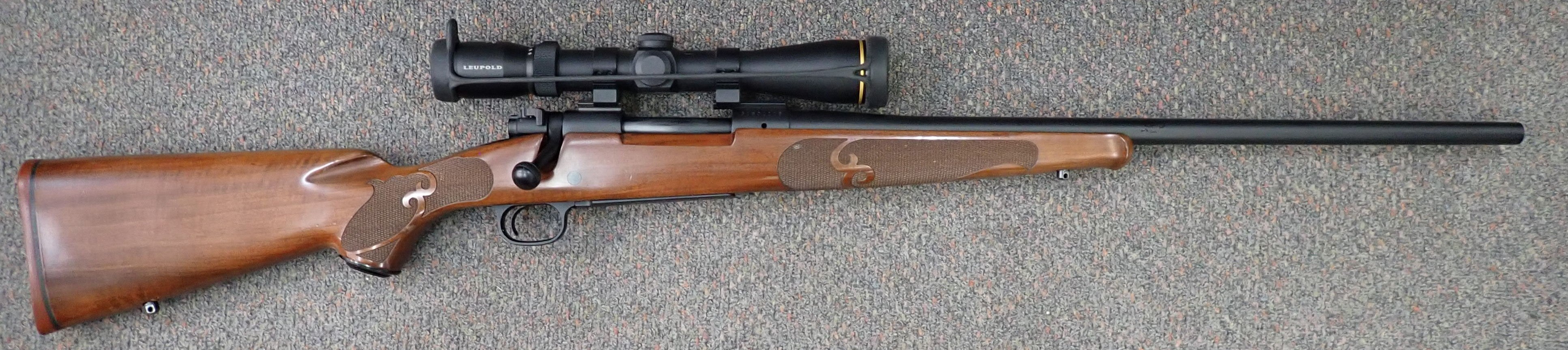 Winchester Model 70 243 Win  (27688)
